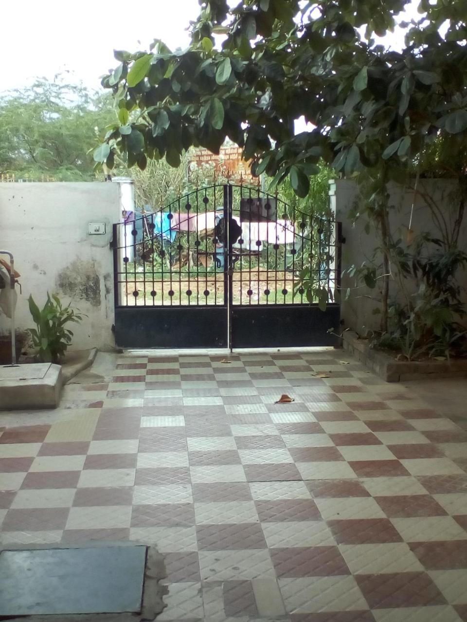 Sai Guest House Tiruvannāmalai Exteriér fotografie